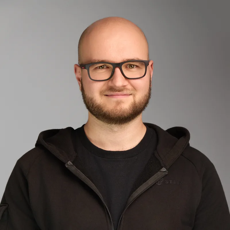 Szmodics Ádám